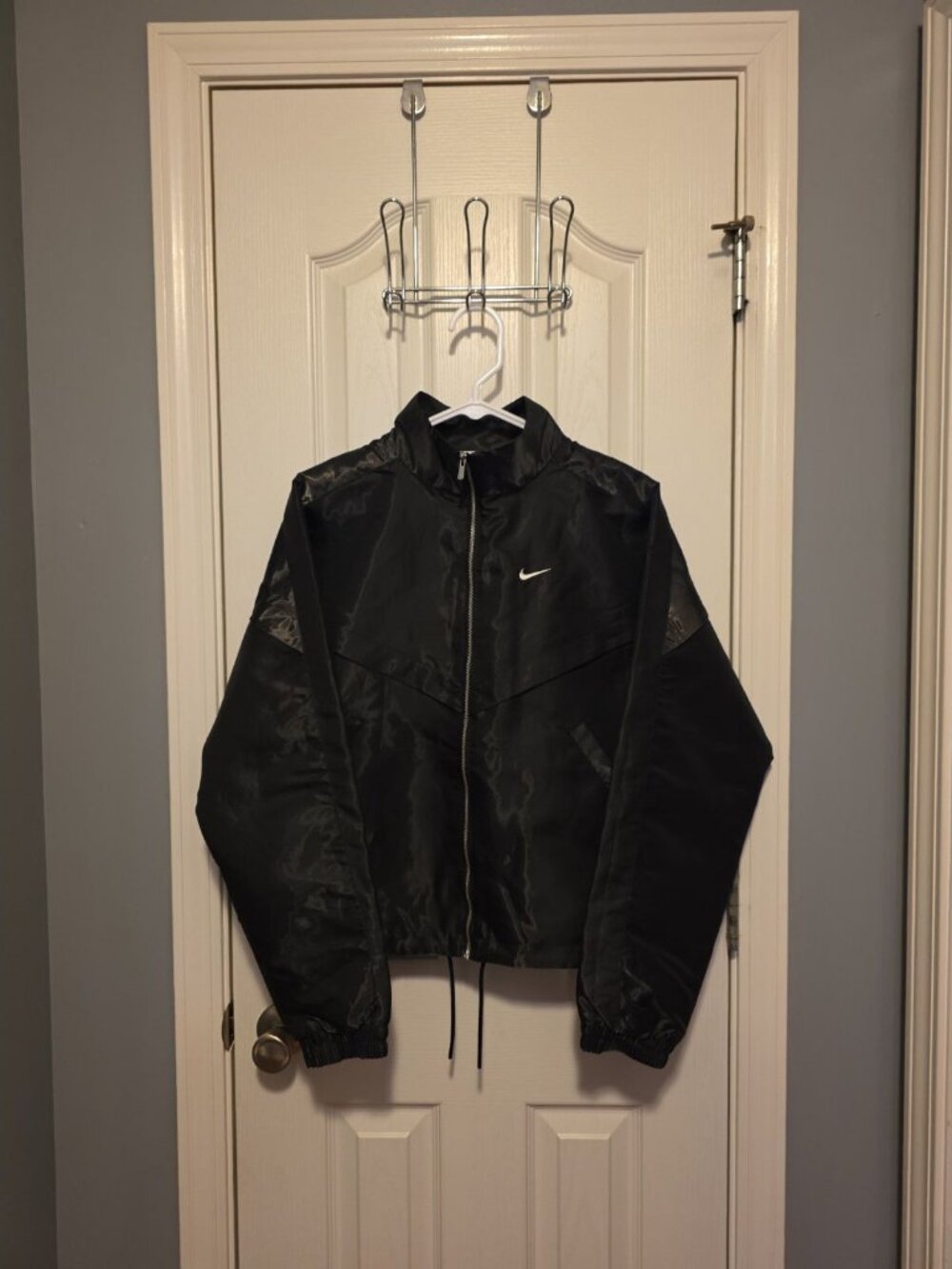 Nike Sportswear Windrunner Shine Women's Size Small Black Jacket HV2467-010 New